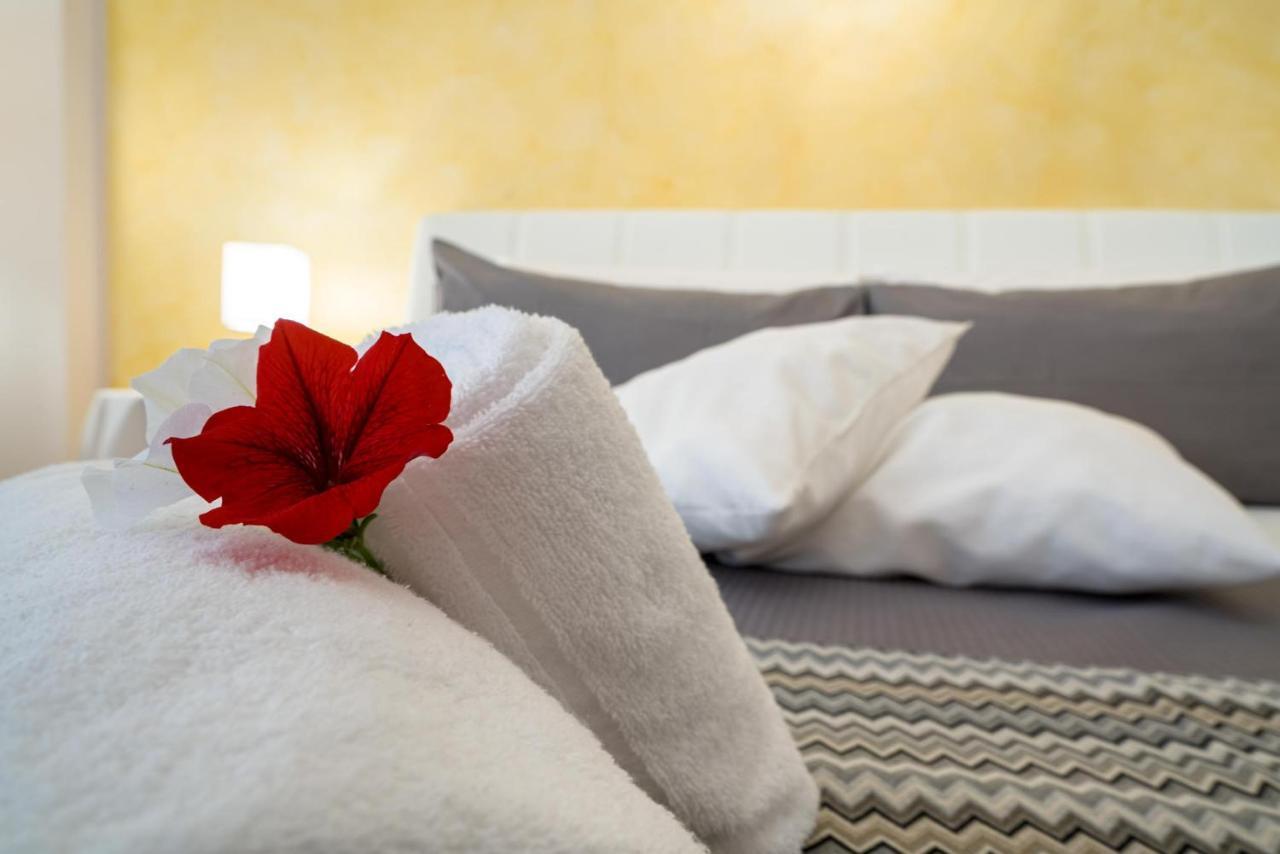 Loft Angolo Sul Mare Letojanni Esterno foto