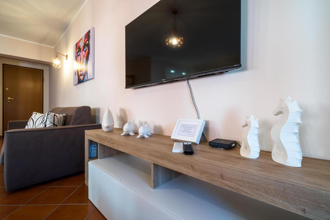 Loft Angolo Sul Mare Letojanni Esterno foto
